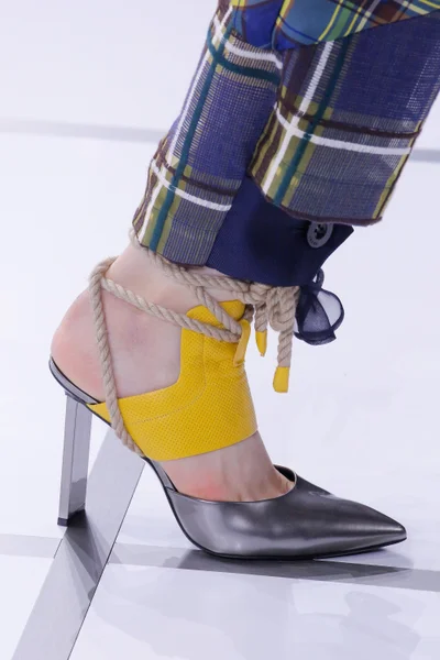Look 77